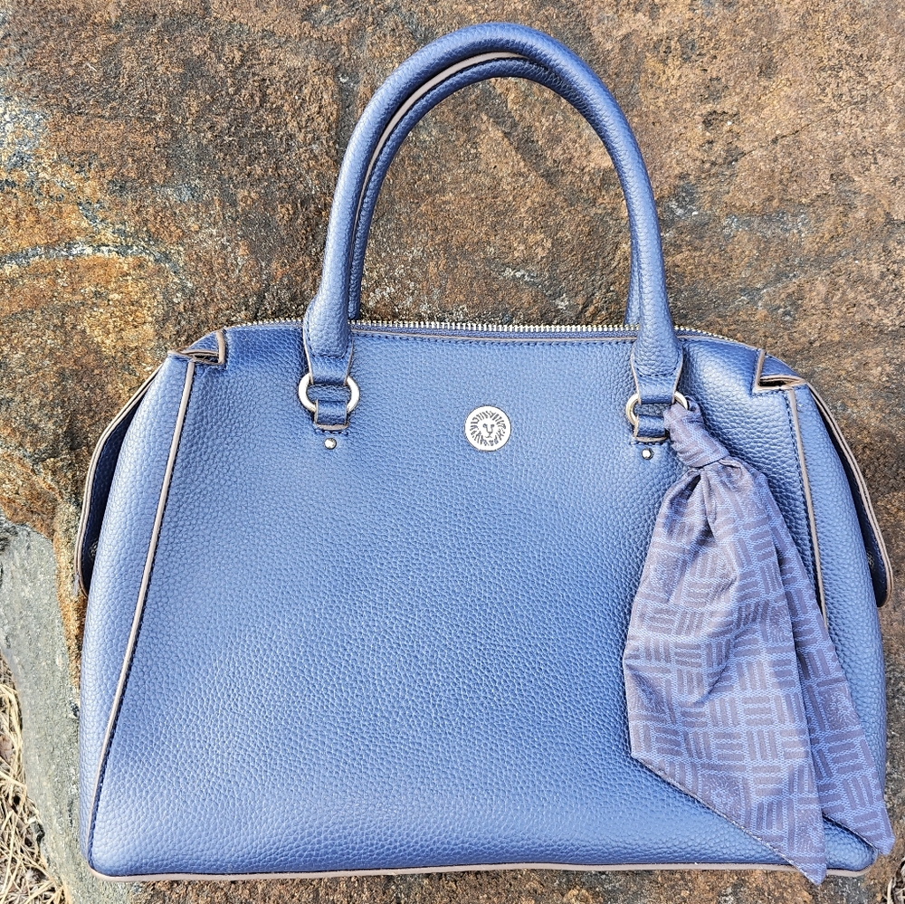 Like New Anne Klein Elegant Blue Handbag With Detachable Shoulder Strap Blue